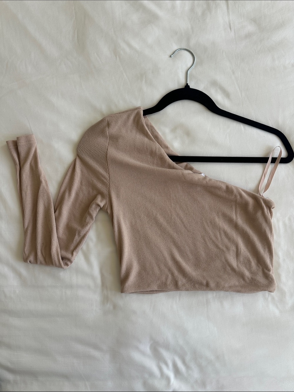 Superdown Taupe One-Shoulder Ribbed Crop Top